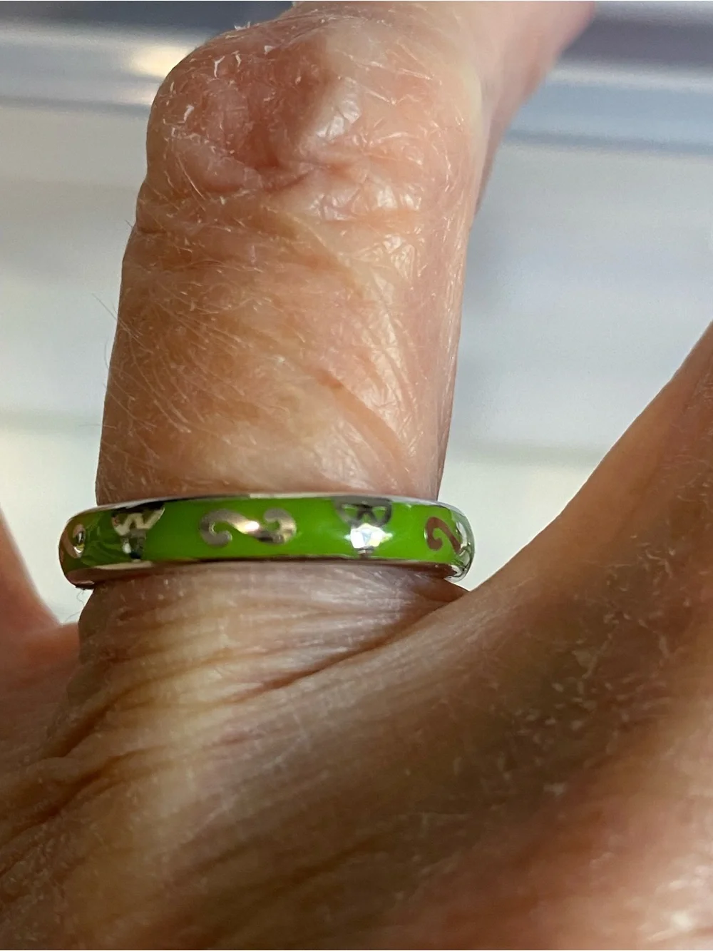 Sterling Silver Green Enameled Celtic Ring Tara’s Diary Stamp Size: 7